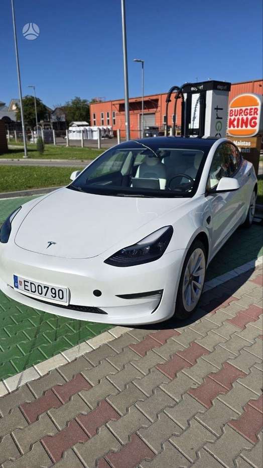 Tesla Model 3, 62 кВт·ч, Седан