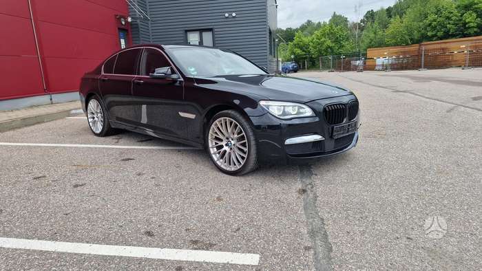 BMW 730, 3.0 l., Седан