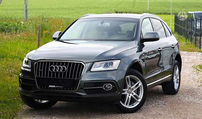 Audi Q5, 2.0 l., off-road / crossover