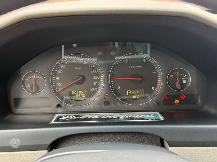 Volvo XC70, 2.4 l., wagon