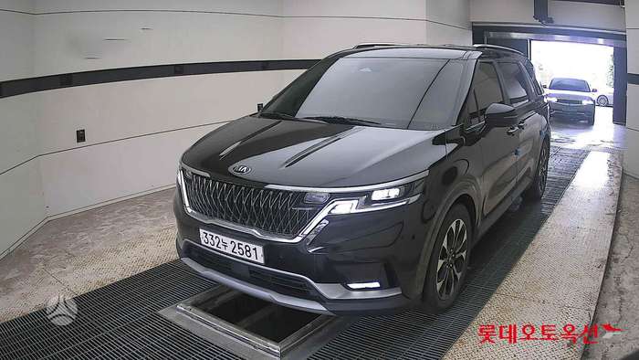 Kia Carnival, 2.2 l., Минивэн