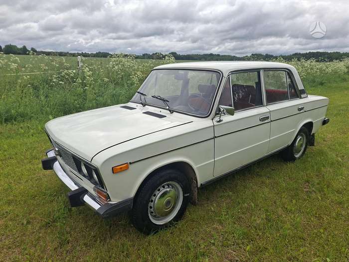 Lada 2101, saloon / sedan