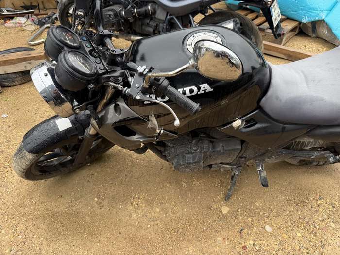 Honda CB 500cc, street / classic