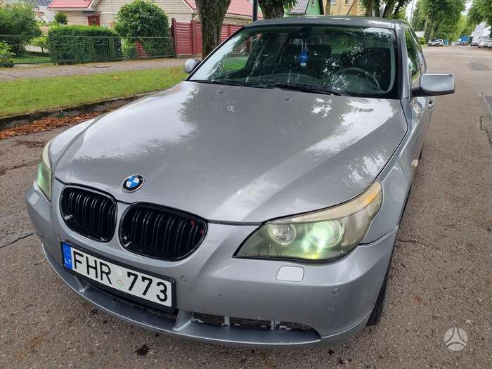 BMW 530, sedanas