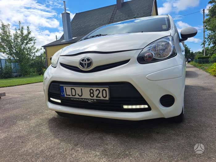 Toyota Aygo, 1.0 l., hatchback
