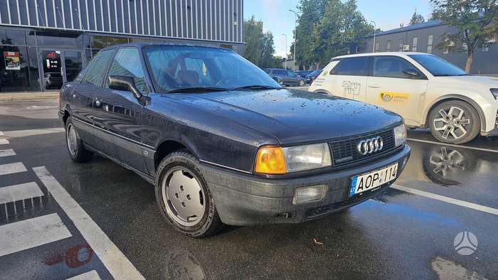 Audi 80, 1.8 l., Седан