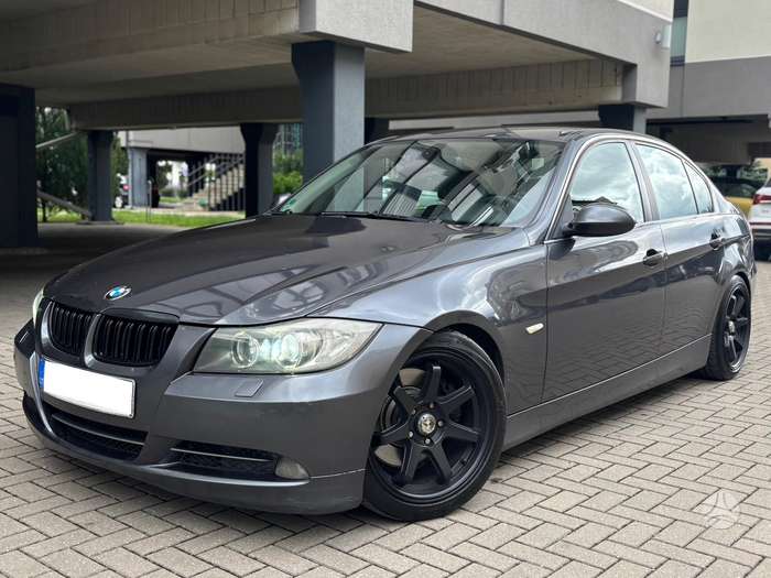 BMW 330, 3.0 l., Седан