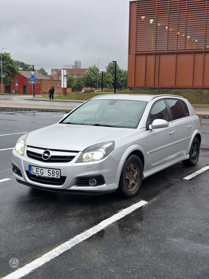 Opel Signum, 3.0 l., hatchback