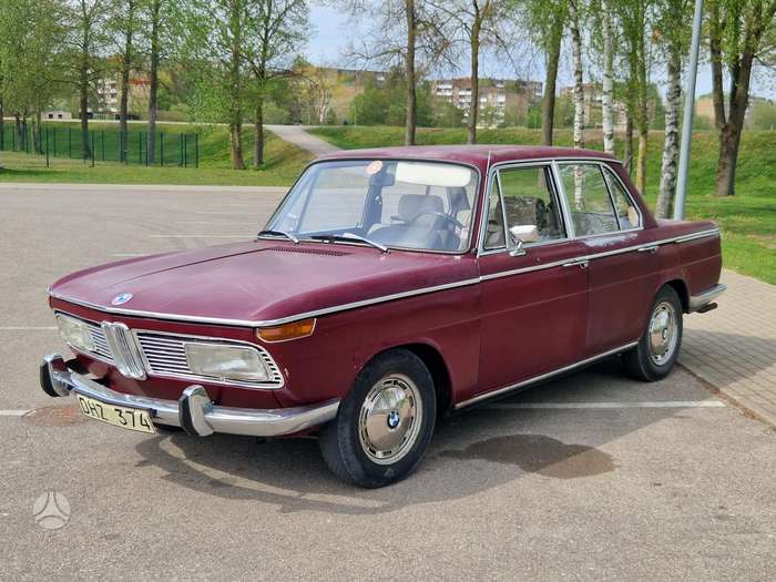 BMW 2000, 2.0 l., Седан