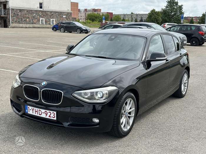 BMW 120, 2.0 l., hatchback