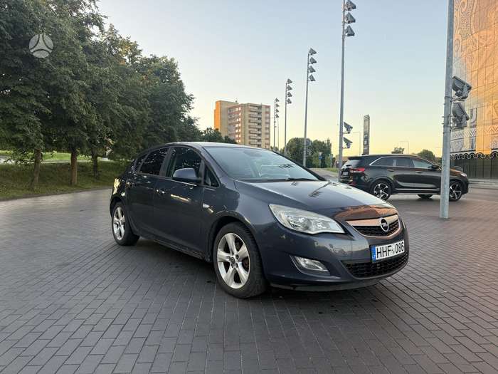 Opel Astra, 1.7 l., Хэтчбек