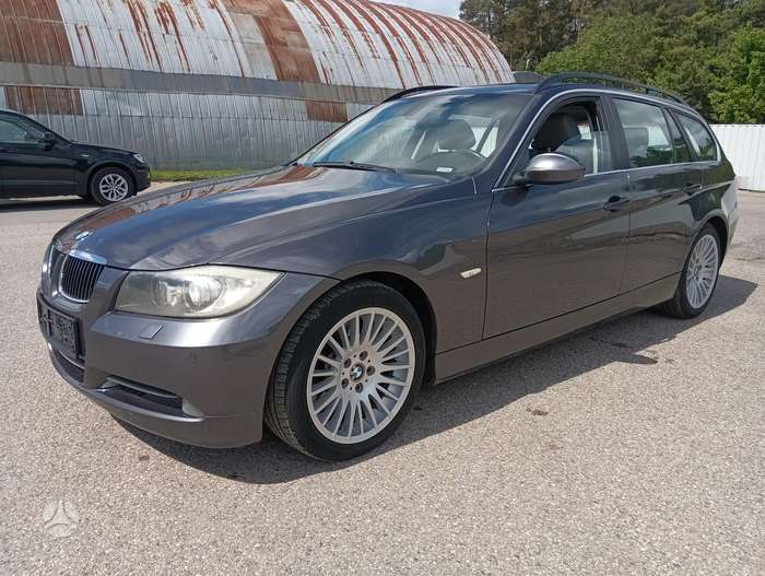 BMW 330, 3.0 l., universalas