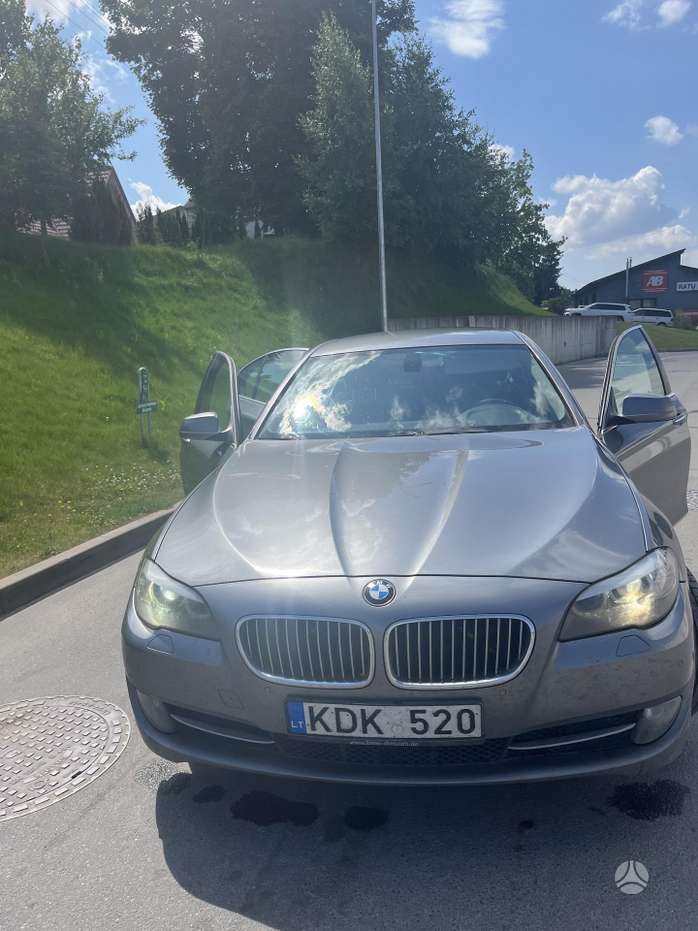 BMW 520, 2.0 l., Седан