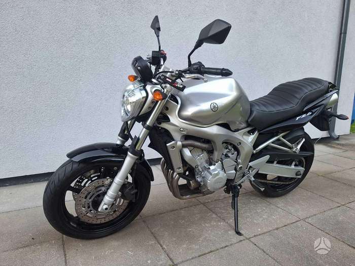 Yamaha FZ 600cc, street / classic