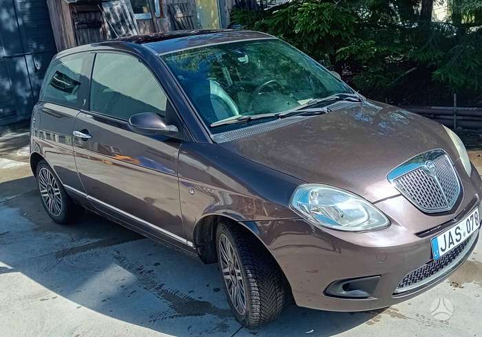 Lancia Ypsilon, 1.3 l., Минивэн