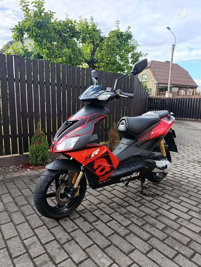 Aprilia SR 49cc, мотороллеры / мопеды