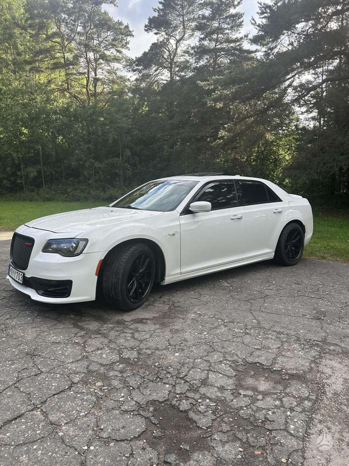 Chrysler 300S, 5.7 l., Седан