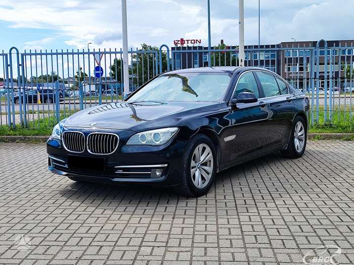 BMW 740, 3.0 l., Седан