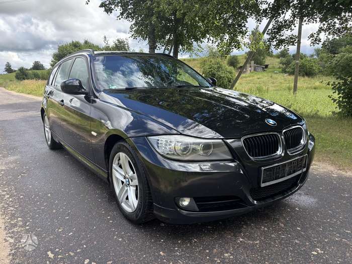 BMW 318, 2.0 l., universalas