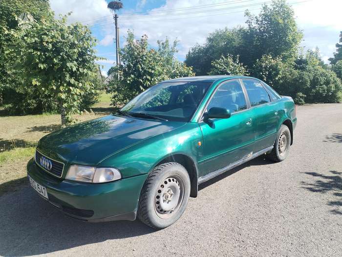 Audi A4, 1.9 l., Седан