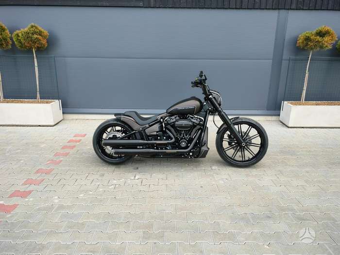 Harley-Davidson BREAKOUT 17500cc, чопперы / круизеры / custom
