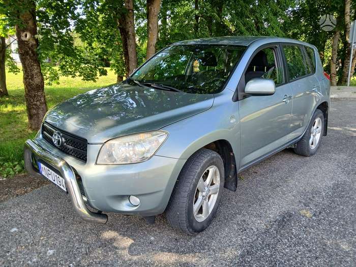 Toyota RAV4, 2.2 l., Седан
