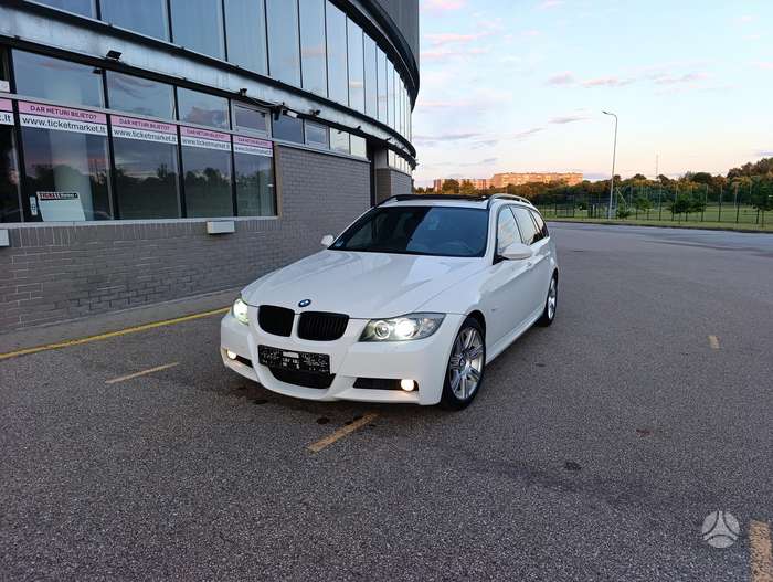 BMW 330, 3.0 l., Универсал