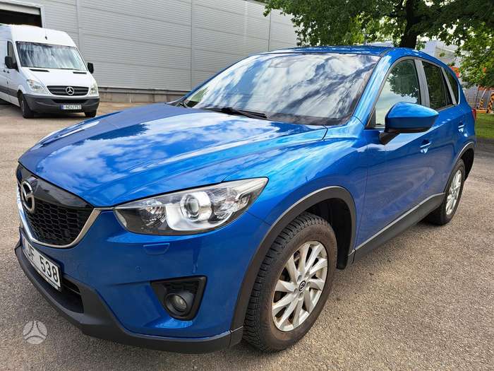 Mazda CX-5, 2.2 l., off-road / crossover