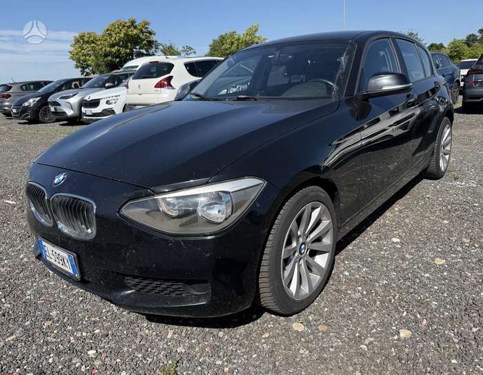 BMW 116, 2.0 l., hatchback
