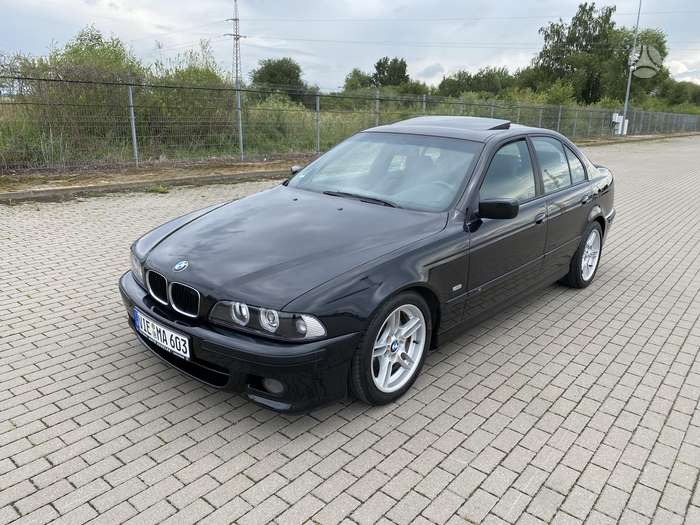 BMW 525, 2.5 l., Седан