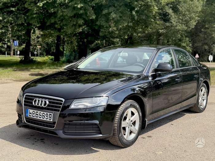 Audi A4, 2.0 l., Седан