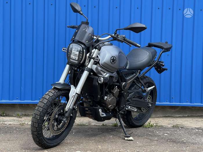 VOGE 300 AC 300cc, street / classic