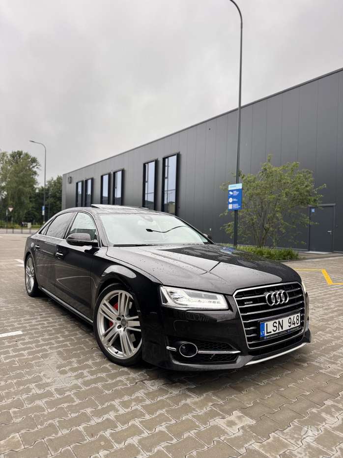 Audi A8 L, 3.0 l., Седан