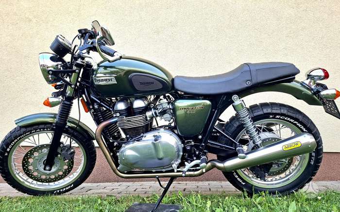 Triumph Thruxton 900cc, street / classic
