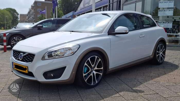 Volvo C30, 1.6 l., hatchback