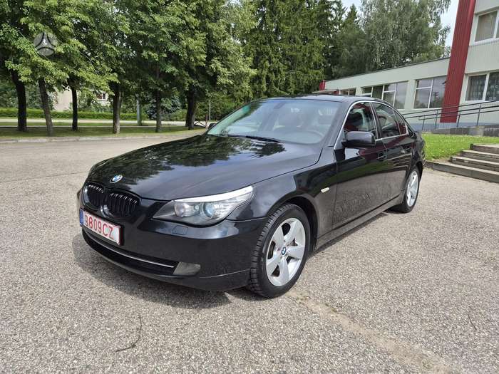 BMW 528, 3.0 l., Седан