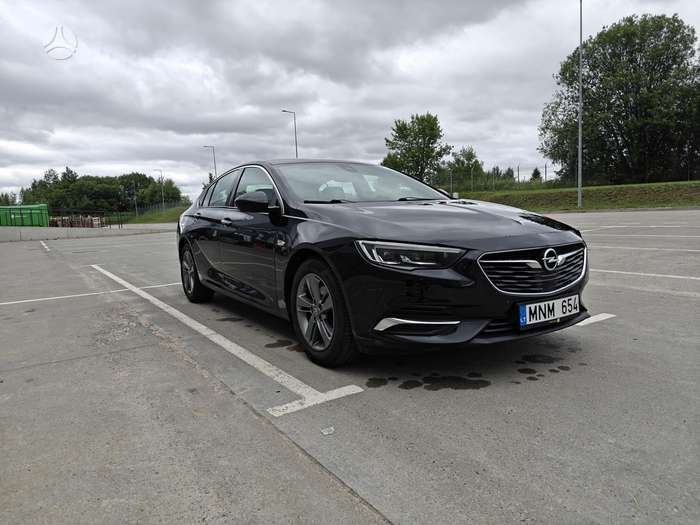 Opel Insignia, 1.5 l., hatchback