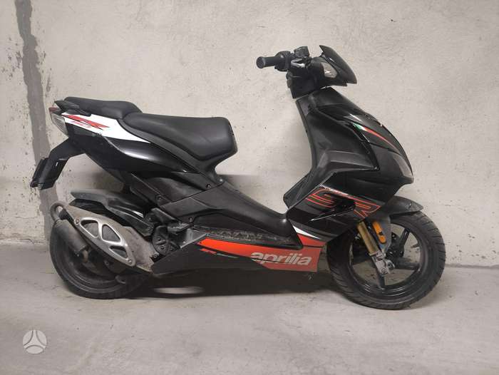 Aprilia SR, scooters / mopeds