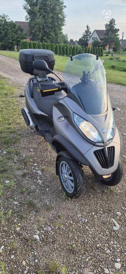 Piaggio MP3 400cc, triračiai
