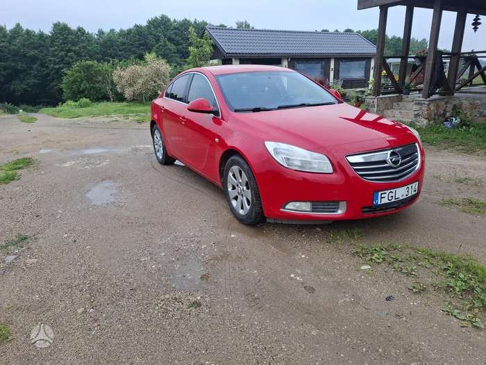 Opel Insignia, 2.0 l., Седан