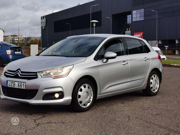 Citroen C4, 1.6 l., hatchback
