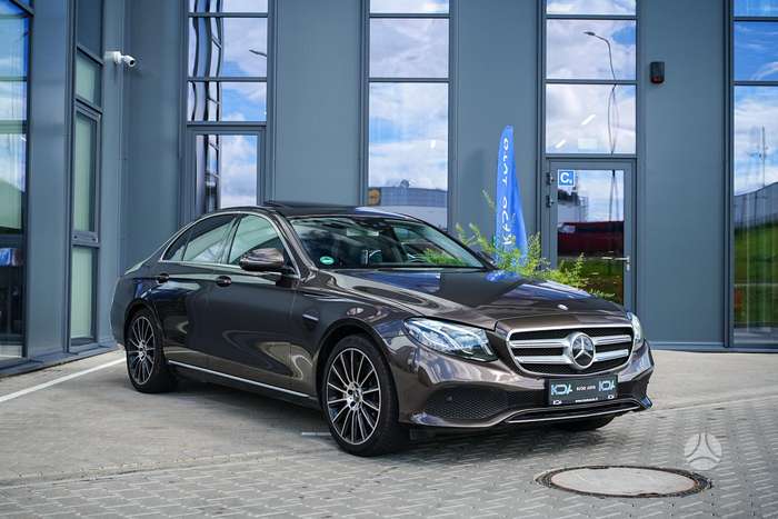 Mercedes-Benz E350, 3.0 l., Седан