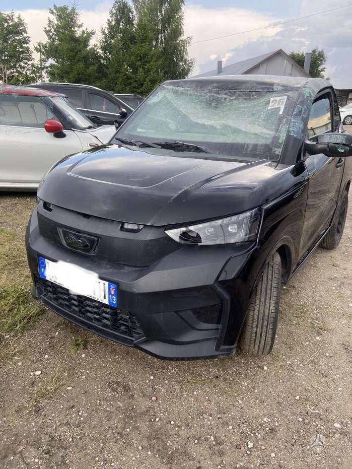 Ligier JS50, Хэтчбек