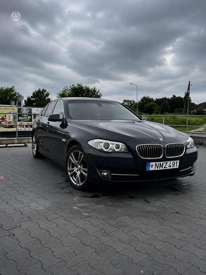 BMW 530, sedanas