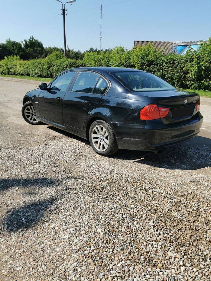 BMW 318, 2.0 l., Седан