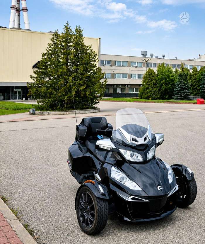 Can-Am Spyder 1330cc, trikes