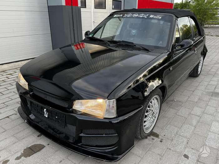 Opel Kadett, 2.0 l., Кабриолет