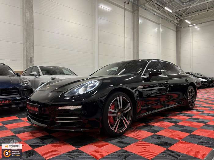Porsche Panamera, 3.0 l., Хэтчбек