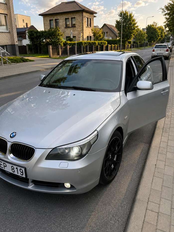 BMW 530, 3.0 l., Седан