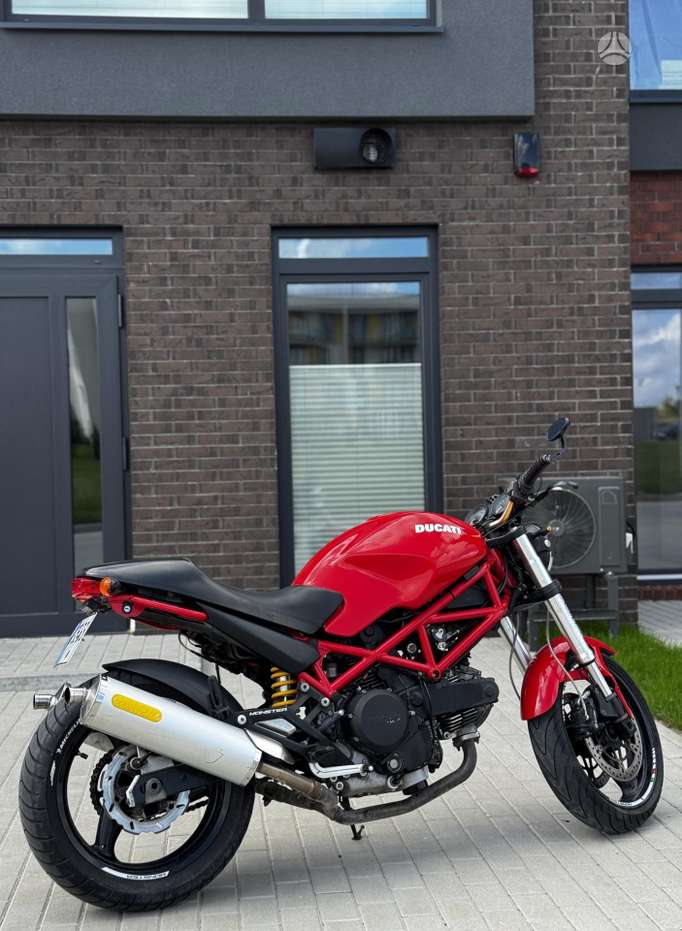 Ducati Monster 695cc, street / classic